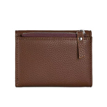 画像をギャラリービューアに読み込む, 【2026春のビッグセール開催！】紙幣と小銭を収納できる本革の二つ折り財布。お札と小銭のポケットが同じ方向を向いているので、コンパクトでスタイリッシュなので、ギフトにも最適です。
